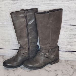 Girls riding boots